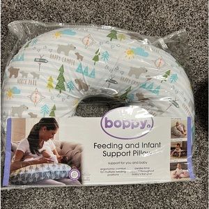 NWT boppy feeding and infant support pillow